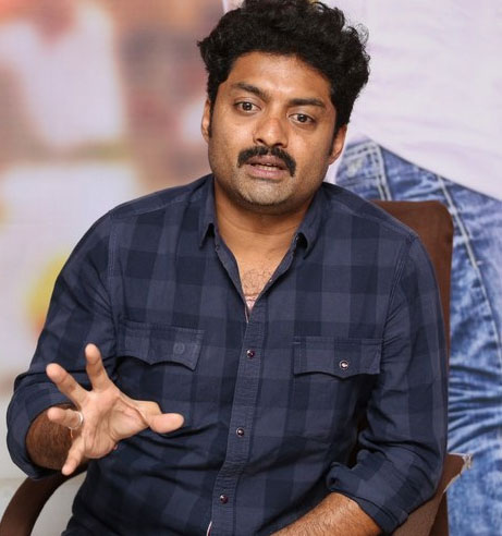 kalyan ram,directors,pataas movie,isam movie,sher,flop movies,pawan sadhineni,director upendra  దర్శకులను లైన్లో పెట్టుకుంటున్న కళ్యాణ్.!